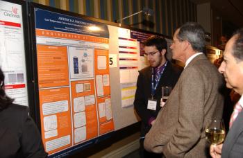 Brian Rosen discusses his project with summit participants.