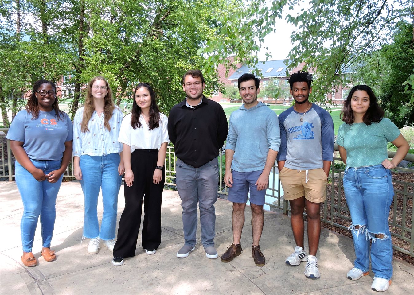 Group image of the 2022 - 2024 Grainger Engineering Graduate Student Diversity Ambassadors