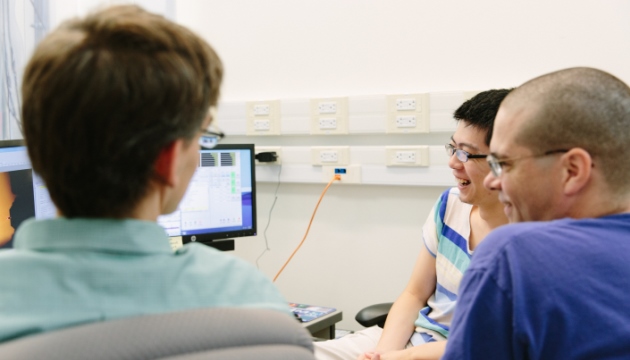 image of entrepreneurial students working together at the enterpriseworks incubator