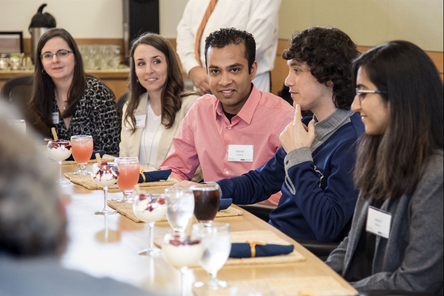 Siebel scholars having lunch at an event.