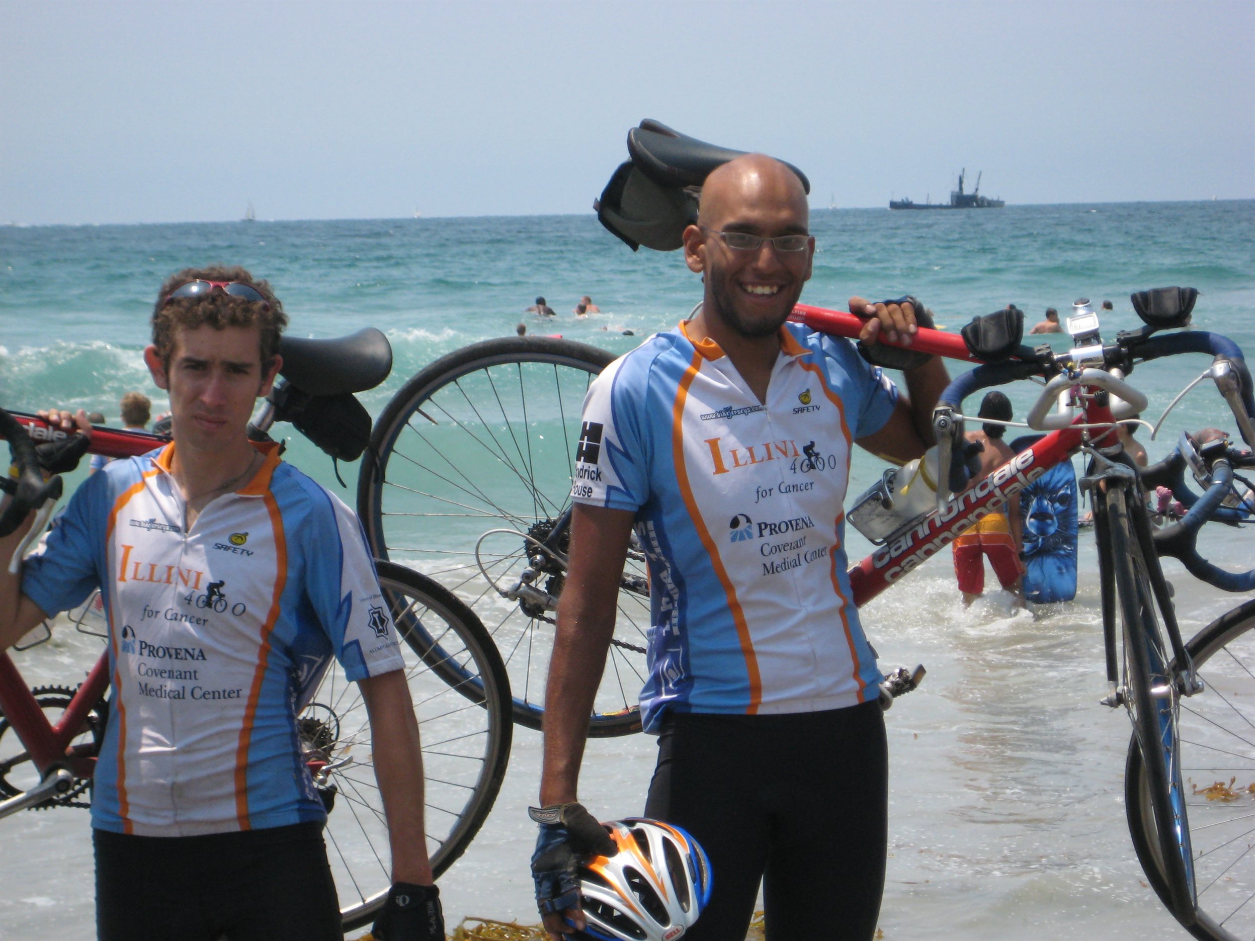 Anish Thakkar, right, is pictured with Illini 4000 co-founder, Jonathan Schlesinger during the team's inaugural ride in 2007. (Photo courtesy of Anish Thakkar.)