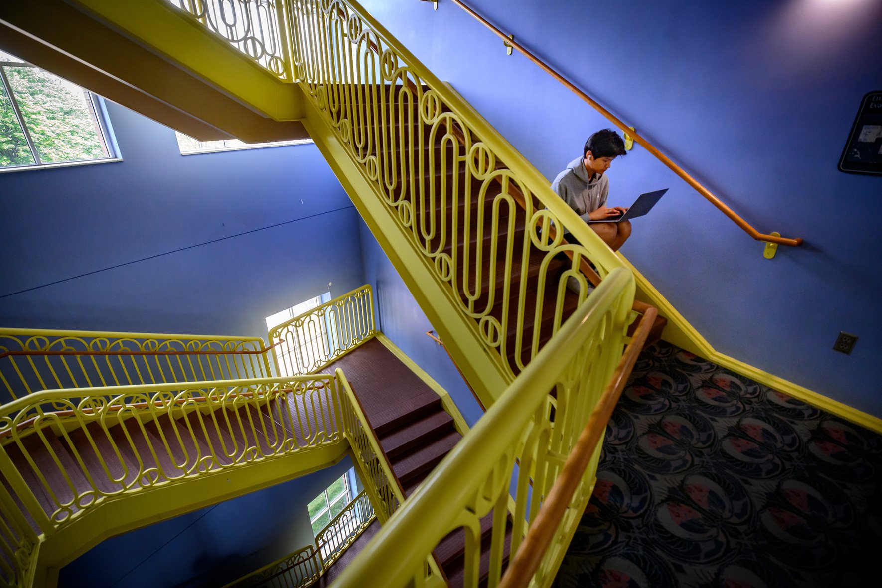 &amp;quot;Follow the yellow staircase&amp;quot; is the course of action as students head off to finals or to study as studying University of Illinois Urbana-Champaign students study for finals at the Grainger Engineering Library Information Center during the stretch run of the semester.